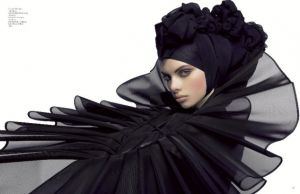 Hair trends - Bon Magazine - headscarf chic.jpg